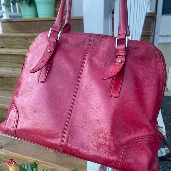 Price drop⬇️⬇️⬇️Beautiful leather tote bag! - Picture 2 of 4